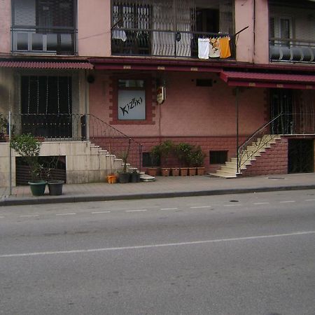 Guesthouse Melikishvili 57 Μπατούμι Εξωτερικό φωτογραφία